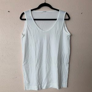 The tapered collection white tank